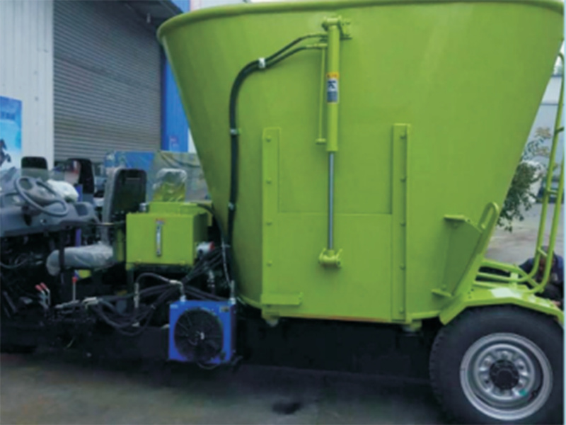 立式車載攪拌機(jī)